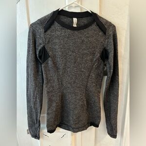 Lululemon Long Sleeve Top - size 4